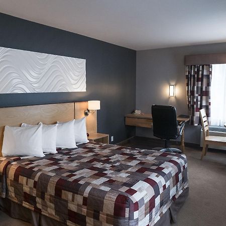 Econo Lodge La Malbaie Exteriör bild