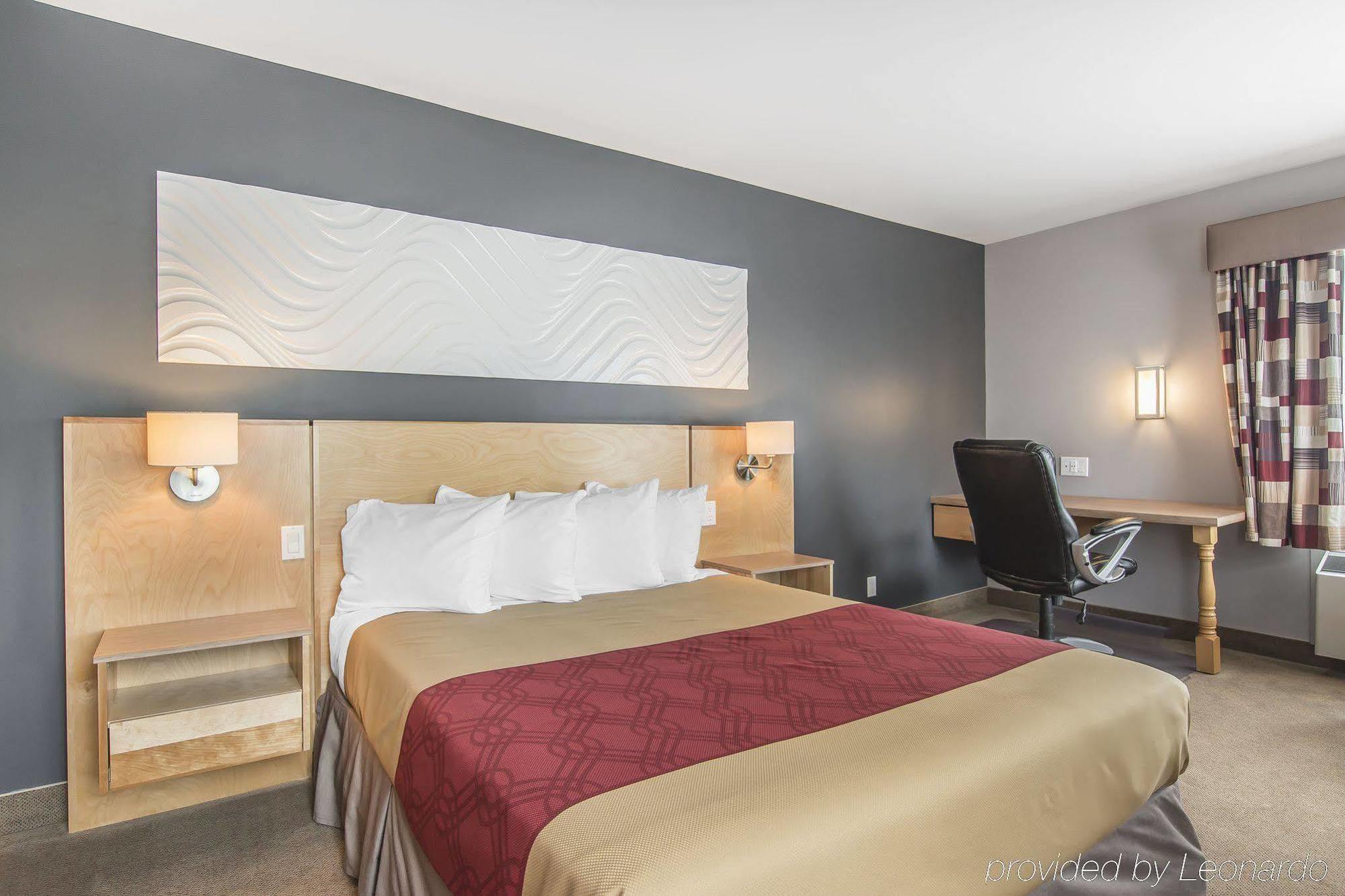 Econo Lodge La Malbaie Exteriör bild