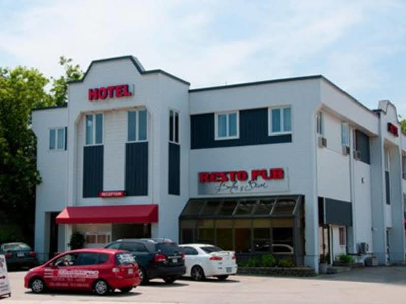Econo Lodge La Malbaie Exteriör bild